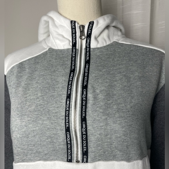 Cirque Du Soleil 1/4 Zip Fleece Hoodie Sweatshirt White & Gray Size Small - Picture 3 of 7